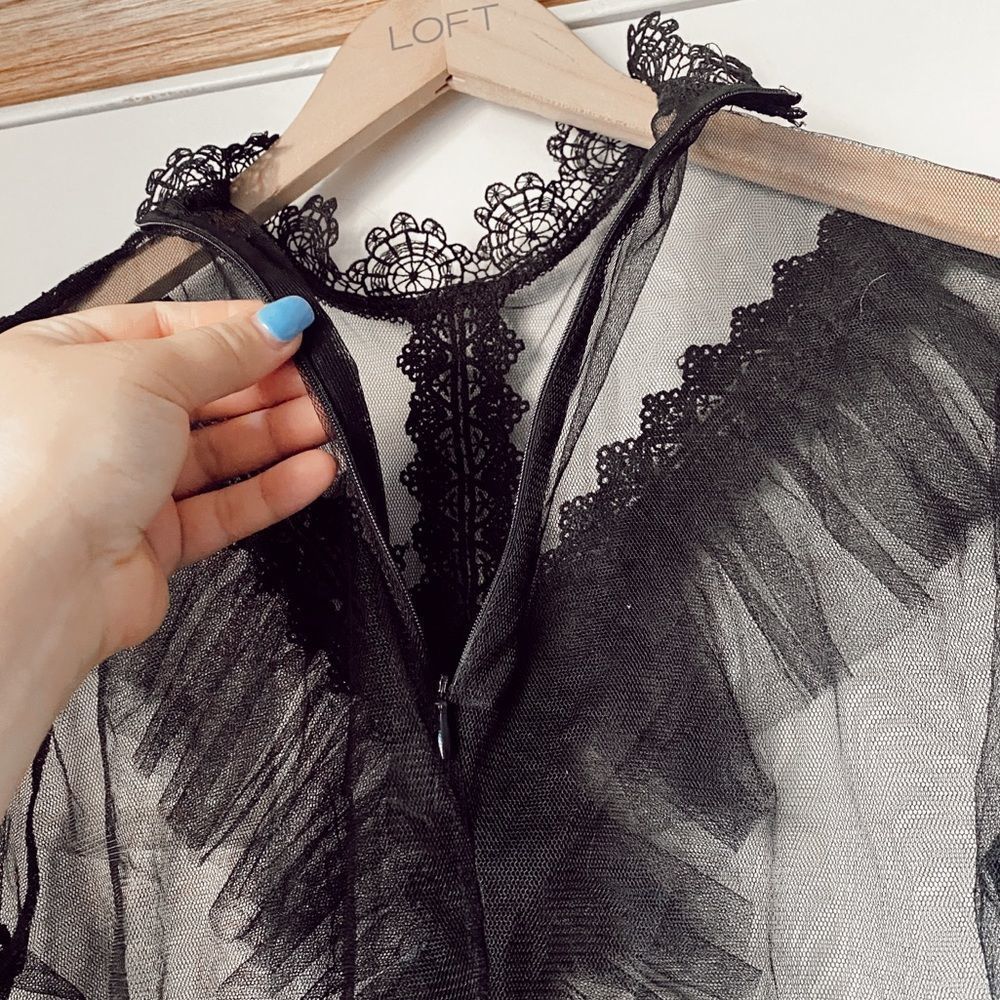 Women’s Black Lace Clear Blouse - Picture 7 of 7